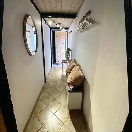 Conedue Oda ve Kahvaltı *